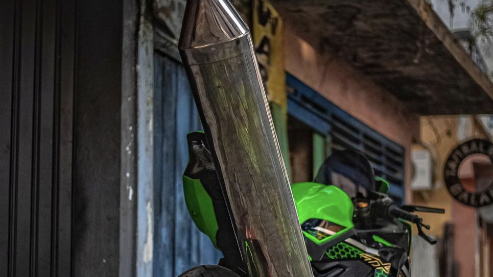 Kawasaki exhaust